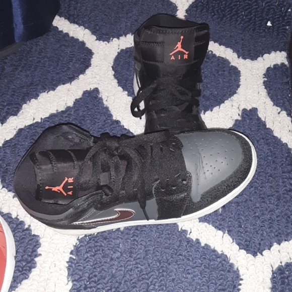 Jordan 1s and 27c - Picture 3 of 3